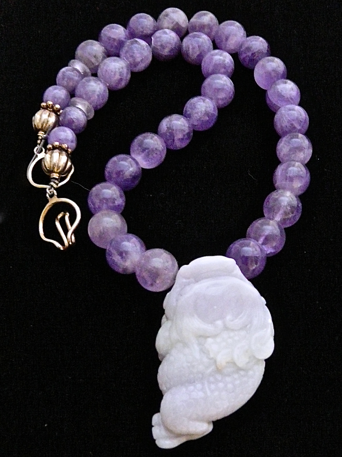 C2439 alt Lavender Jade 3-Legged Frog, Amethyst Necklace