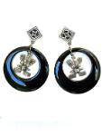 CE1424 alt Onyx loops and silver frog earrings
