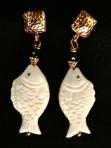 CE2673 alt bone fish drop earrings