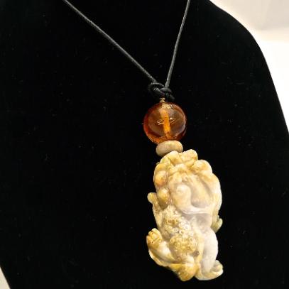 C3387 4 golden jade dragon, amber pendant necklace
