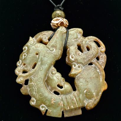 C3978 1 carved greenish brown jade triple dragon pendant necklace 