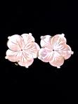 CE4823 alt pink mother of pearl flower button earrings