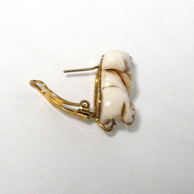 CE1934 Bone monkey french clip earrings