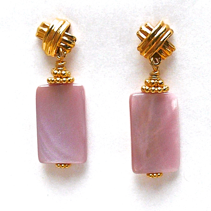ce2763 pink mother of pearl drop earrings